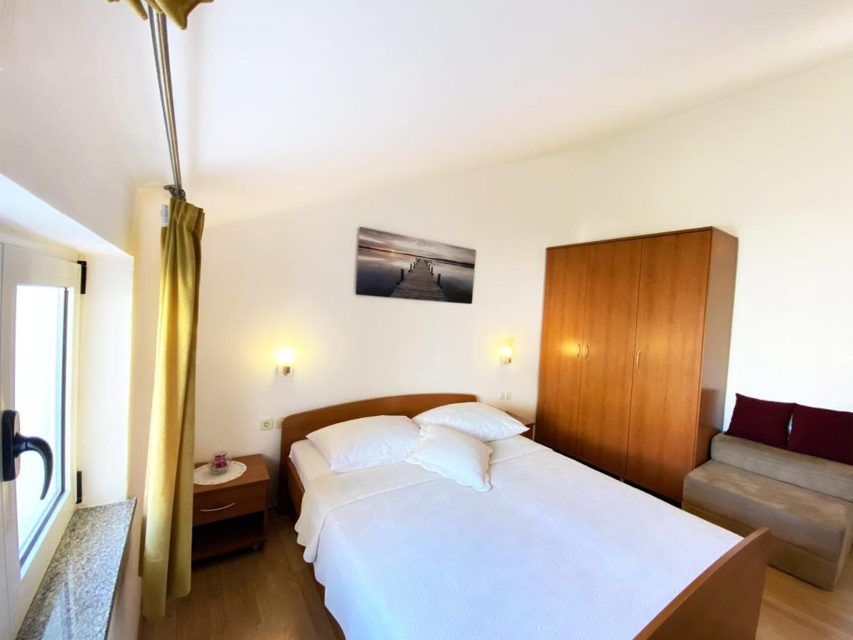 Apartments Saric 比奥格勒·纳·莫鲁 外观 照片