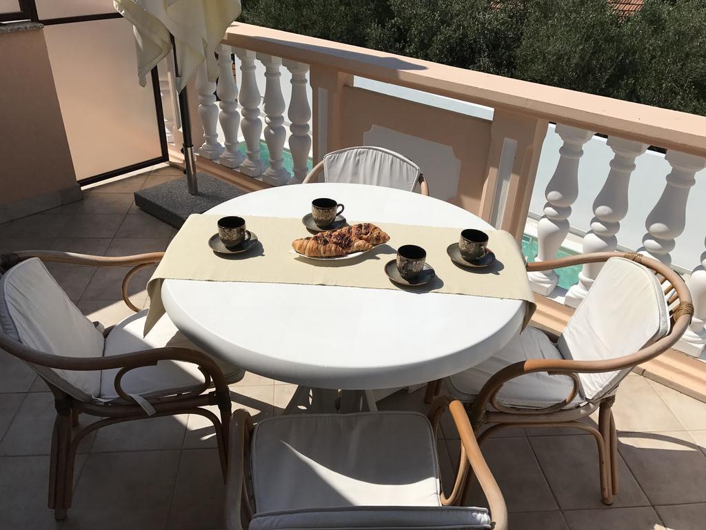 Apartments Saric 比奥格勒·纳·莫鲁 外观 照片