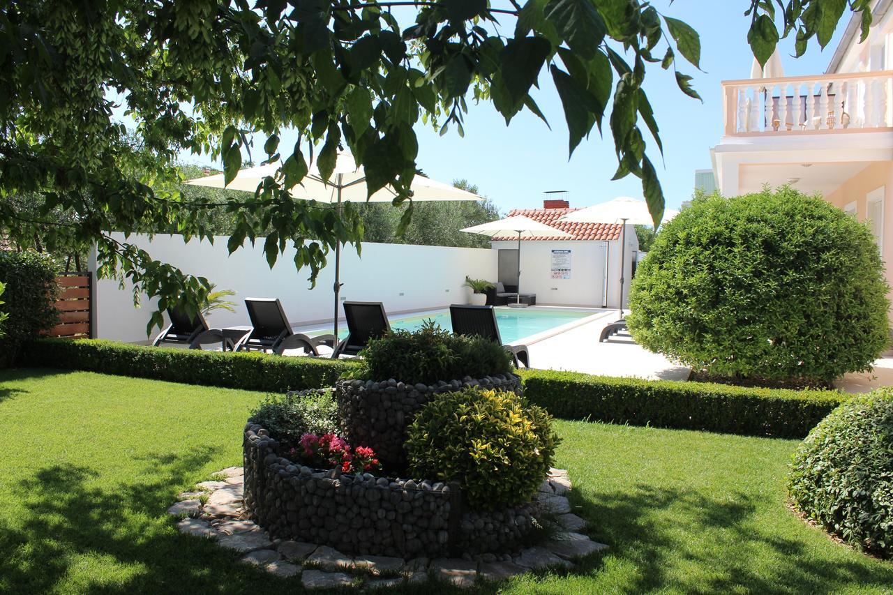 Apartments Saric 比奥格勒·纳·莫鲁 外观 照片