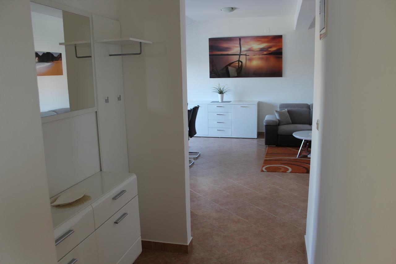 Apartments Saric 比奥格勒·纳·莫鲁 外观 照片